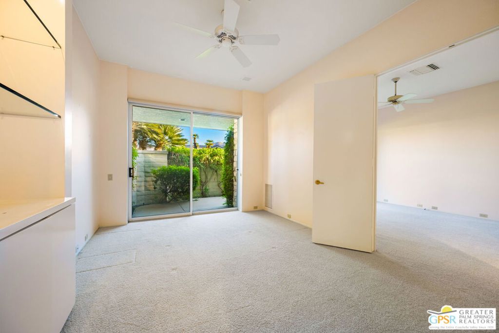14 Churchill Lane Property Photo 22