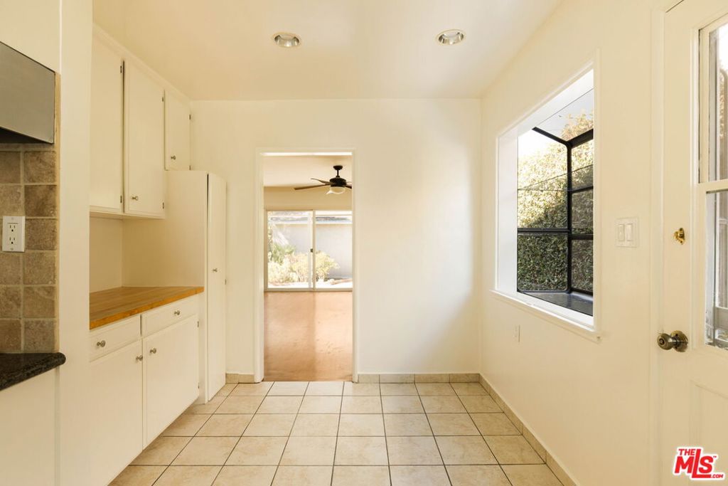 5863 Alcove Avenue Property Photo 8