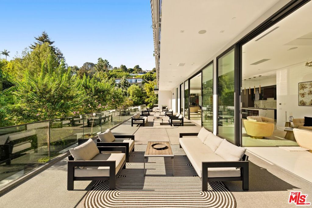 677 Nimes Road Property Photo 10