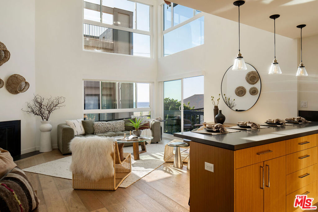 14 Reef Street 1 Property Photo 11