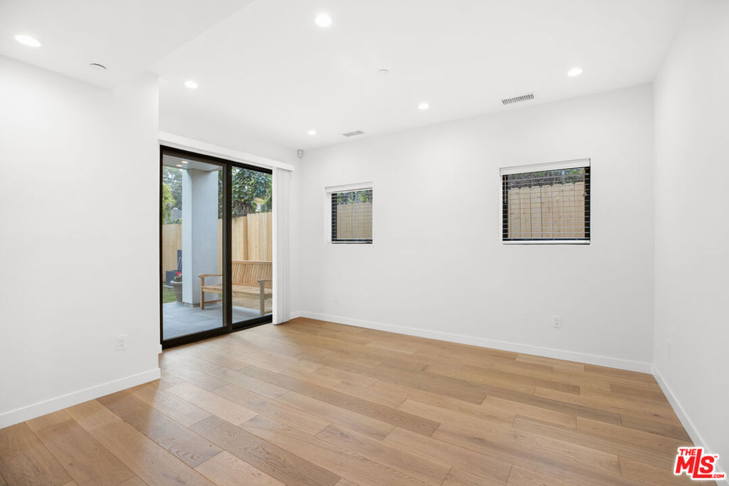 622 Brooks Avenue Property Photo 14