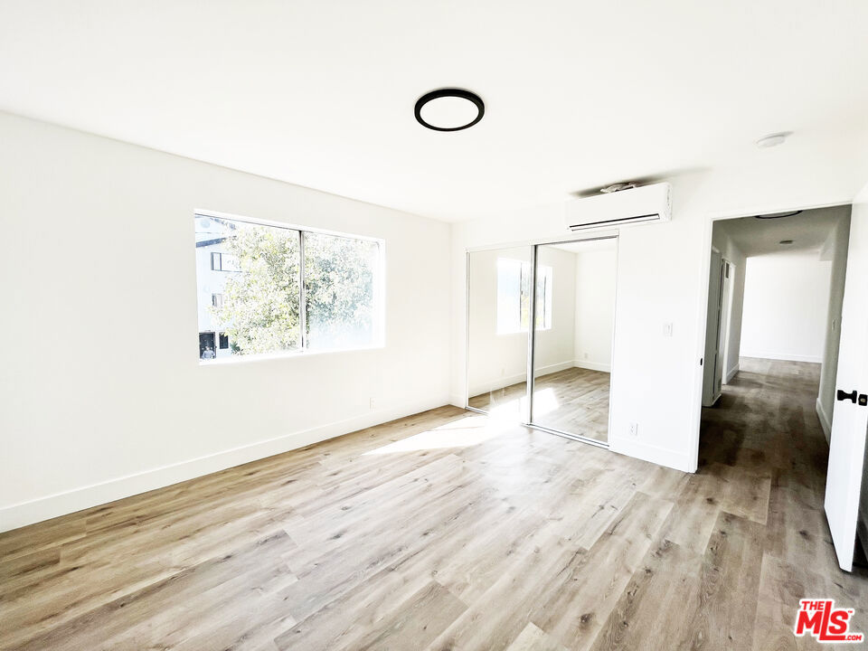 11430 Cedar Avenue 7 Property Photo 6