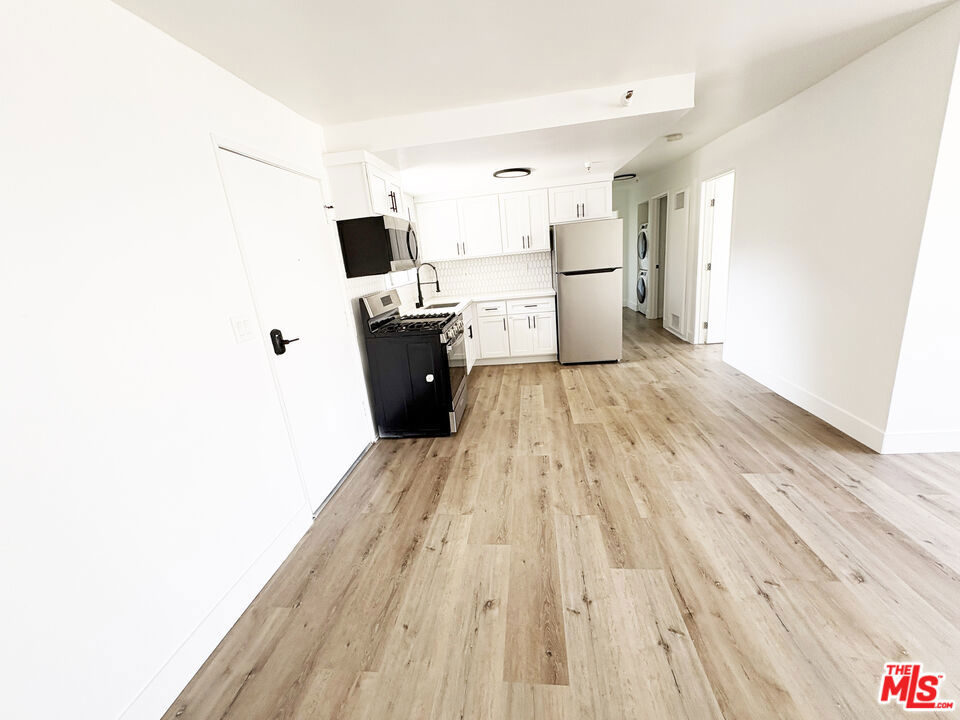11430 Cedar Avenue 7 Property Photo 10