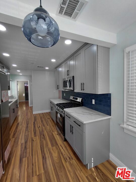 1851 S Cloverdale Avenue Property Photo 2