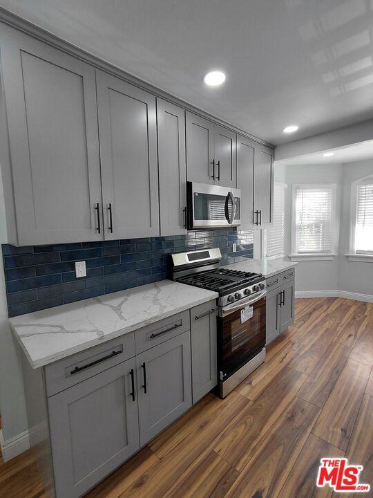 1851 S Cloverdale Avenue Property Photo 6