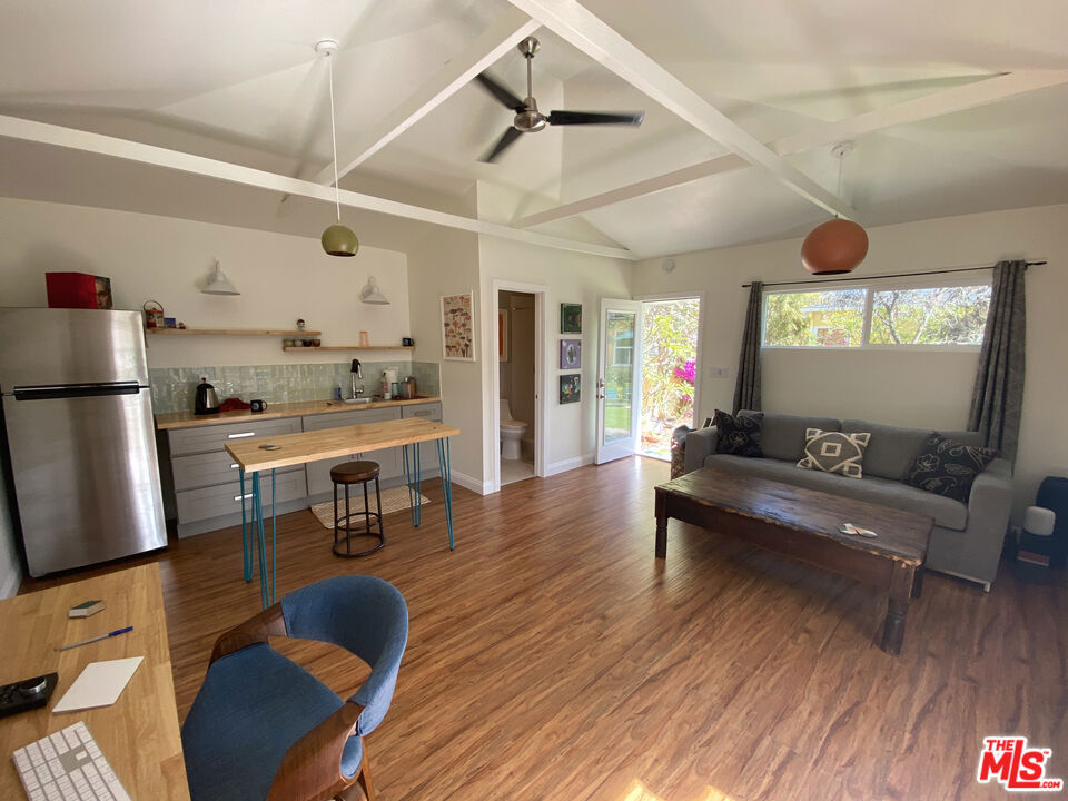 221 W 64th Place Property Photo 15