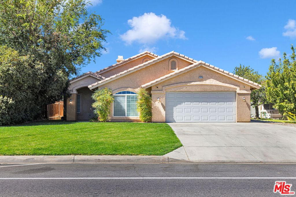 13520 Driftwood Drive Property Photo 4