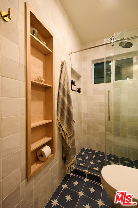 2238 W 28th Street Property Photo 33