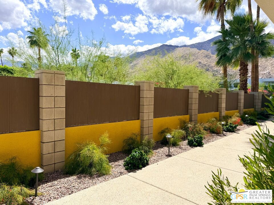 588 E San Lorenzo Road 107 Property Photo 34