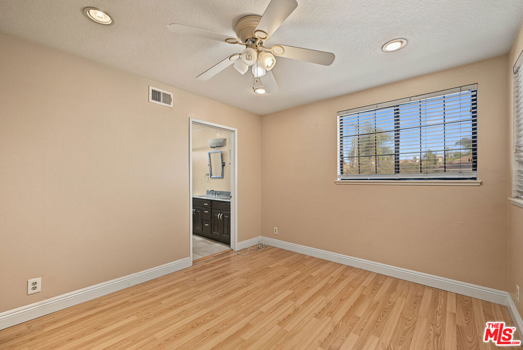 1903 Wilson Avenue Property Photo 18