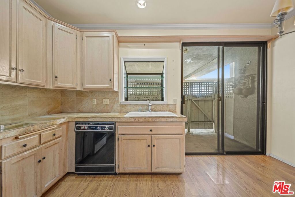 5400 Simpson Avenue 9 Property Photo 11