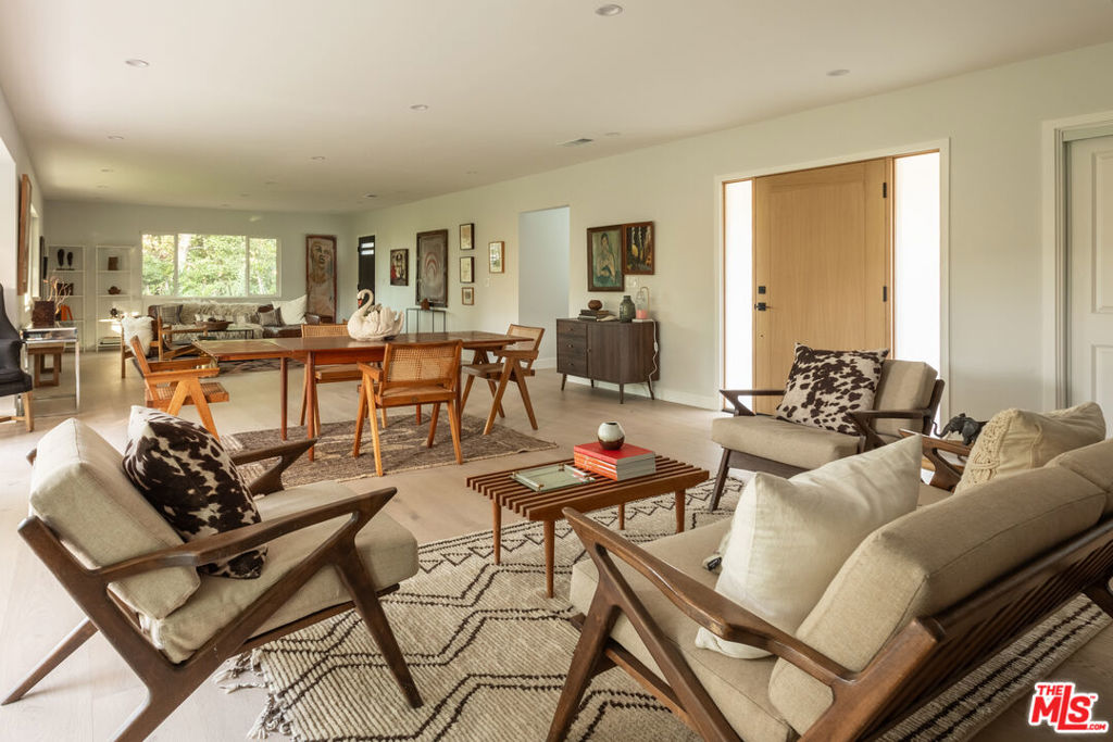 16402 Placerita Canyon Road Property Photo 5