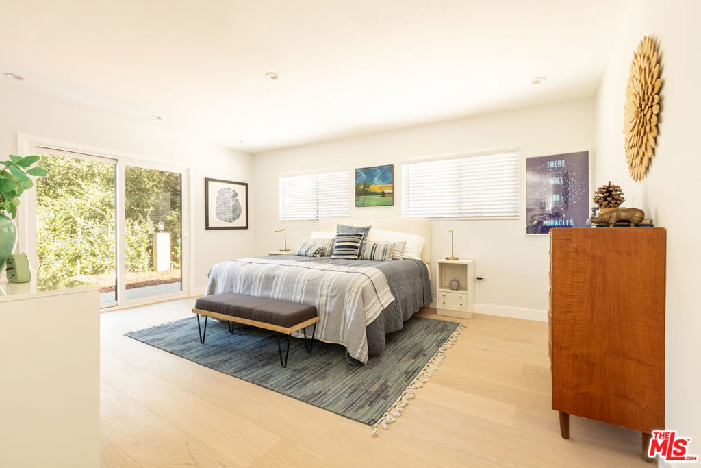 16402 Placerita Canyon Road Property Photo 14