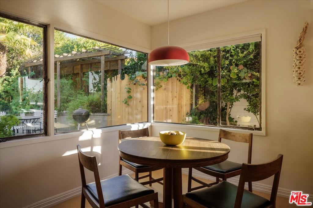 10848 Plainview Avenue Property Photo 21