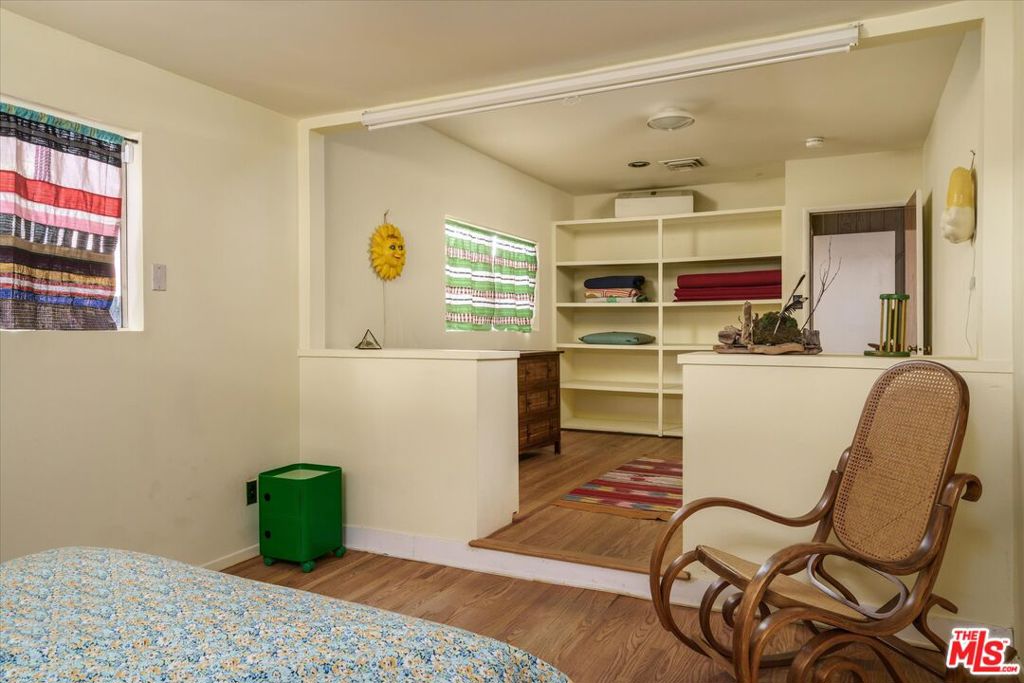 10848 Plainview Avenue Property Photo 35