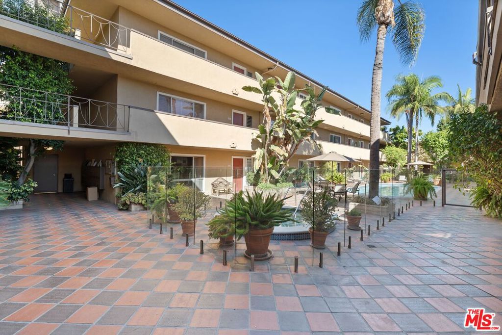 970 Palm Avenue 211 Property Photo 23