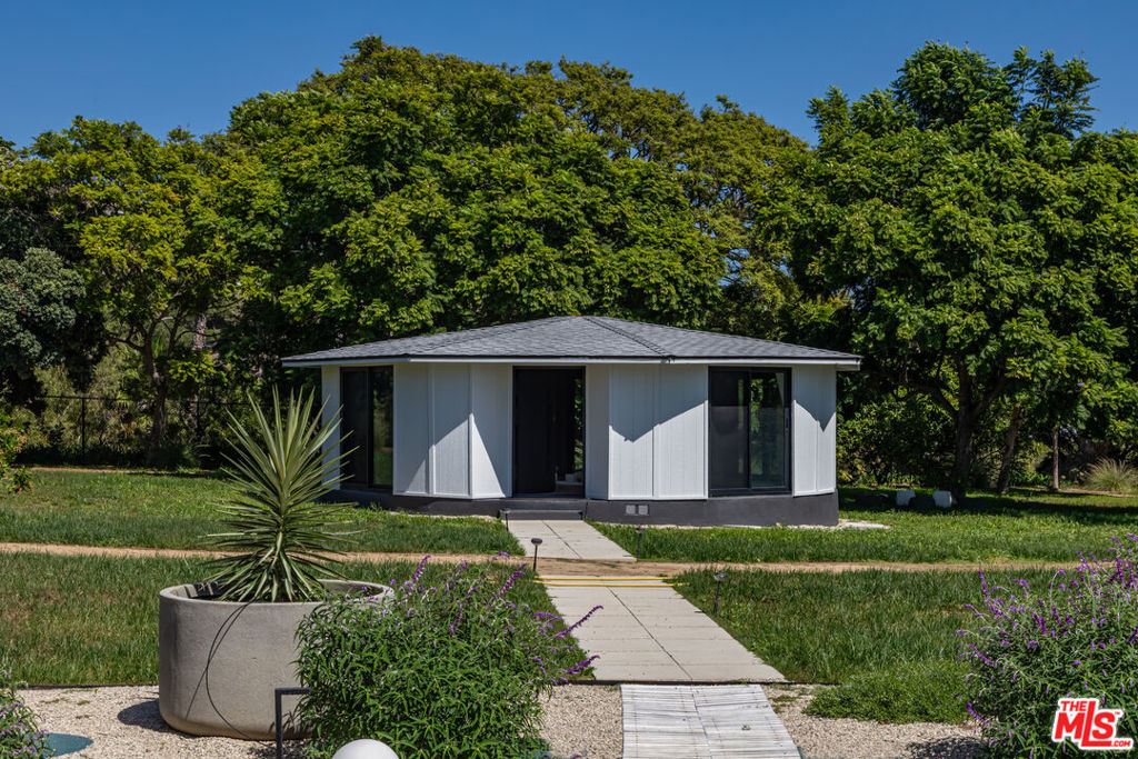 27715 Pacific Coast Highway Property Photo 43