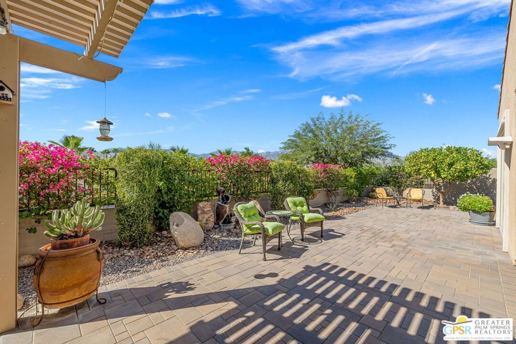 29 Cabernet Property Photo 6