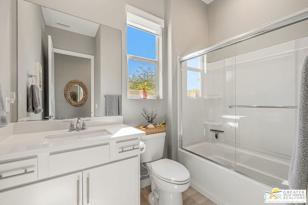 29 Cabernet Property Photo 40