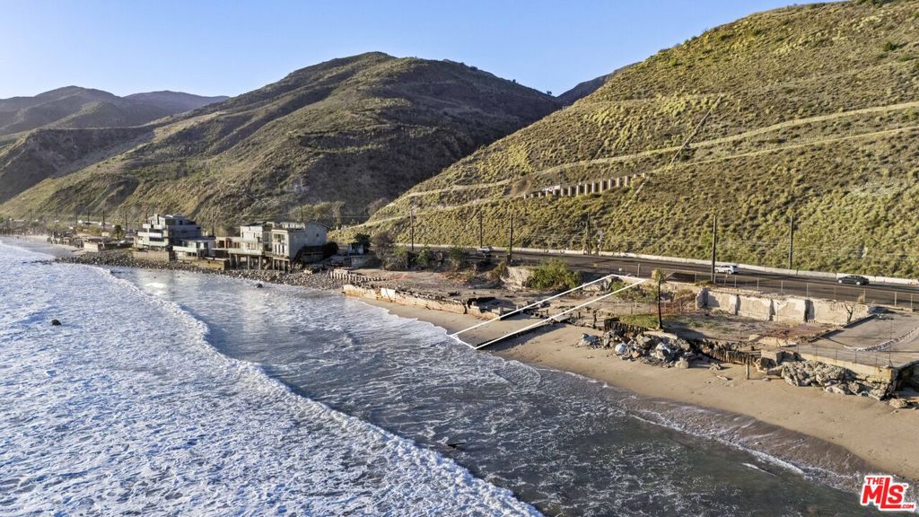 18912 Pacific Coast Highway Property Photo 16
