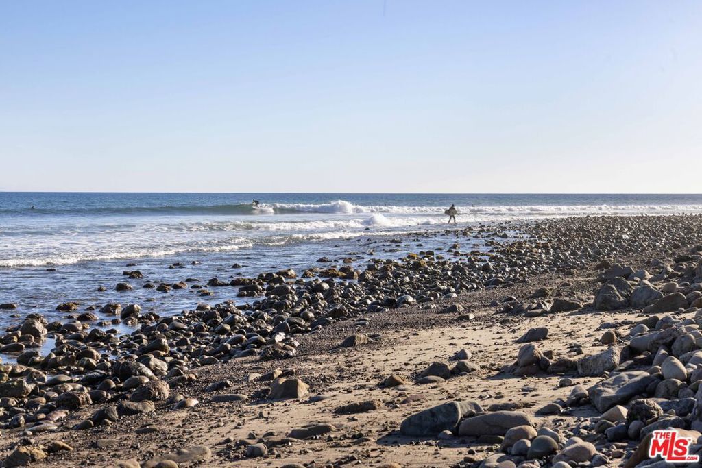 18912 Pacific Coast Highway Property Photo 17
