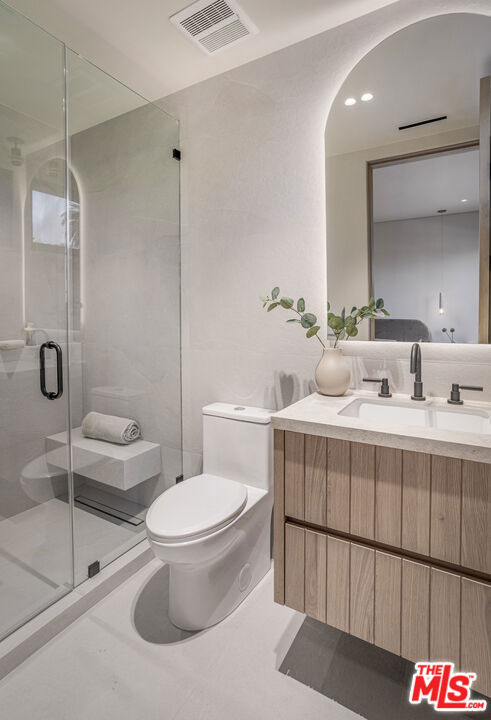 11931 Pacific Avenue Property Photo 21