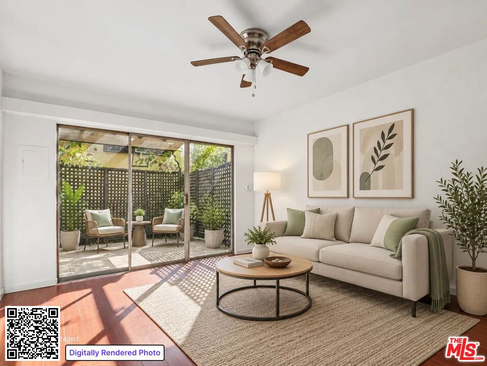 1924 N Las Palmas Avenue 9 Property Photo 1