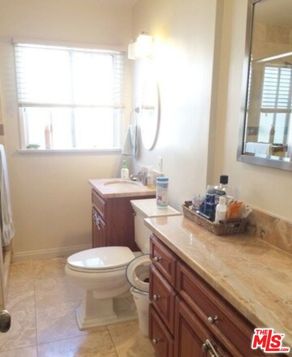 7935 Westlawn Avenue Property Photo 21