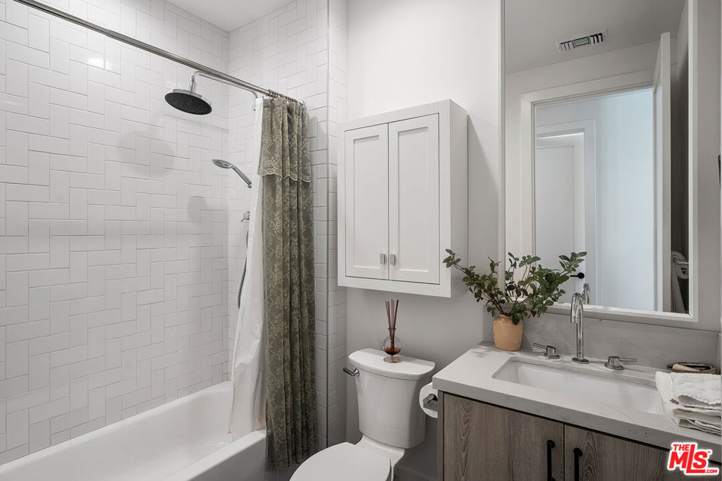 11602 Francis Place Property Photo 24