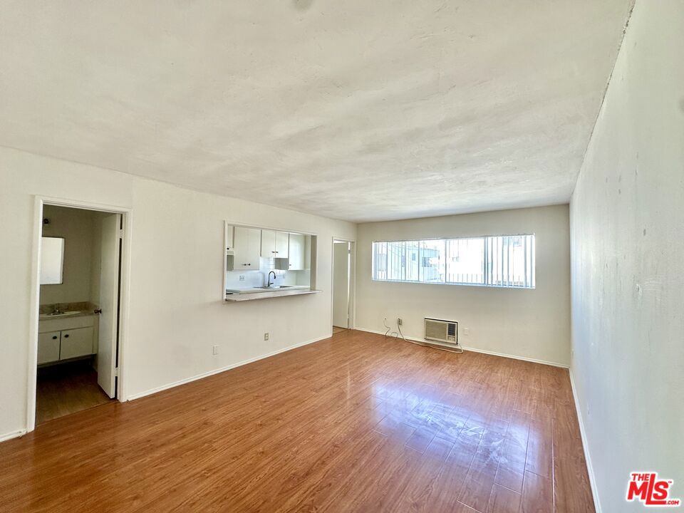 5853 Gregory Avenue 9 Property Photo 2