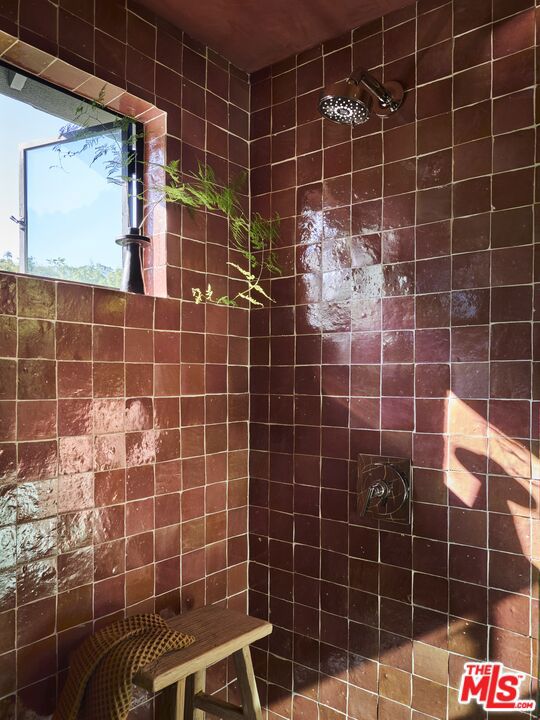 8334 Kirkwood Drive Property Photo 17