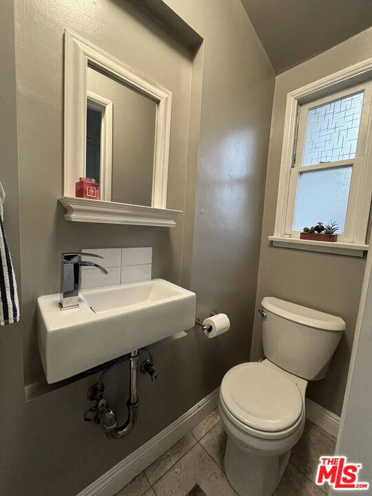 4225 Teesdale Avenue Property Photo 16