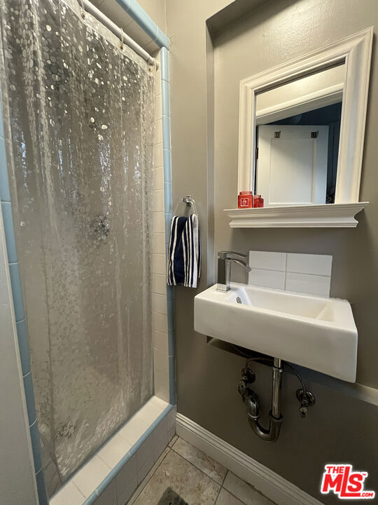 4225 Teesdale Avenue Property Photo 17