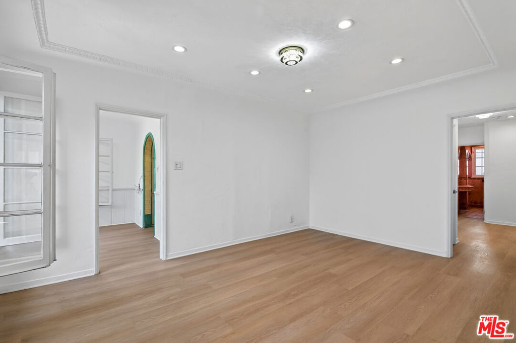 900 S Wooster Street 1 Property Photo 7