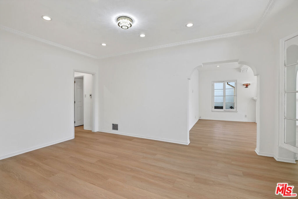 900 S Wooster Street 1 Property Photo 8