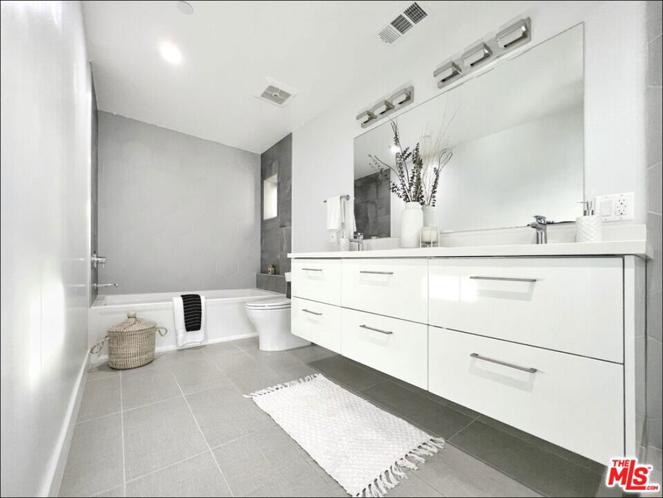 8267 Aria Drive Property Photo 14