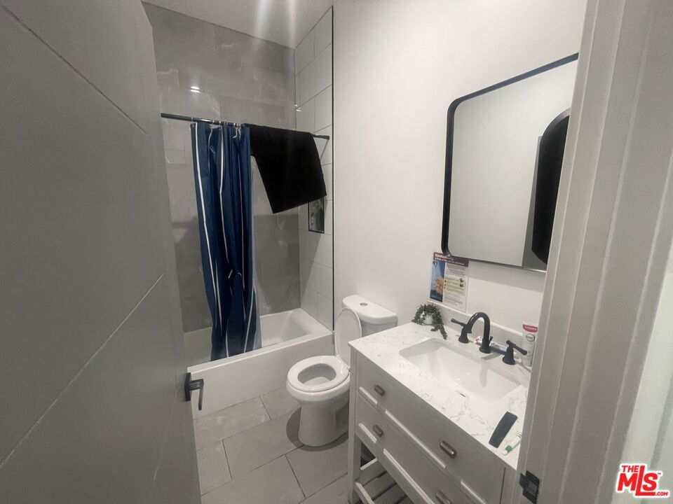 5813 Cleon Avenue 3 Property Photo 14