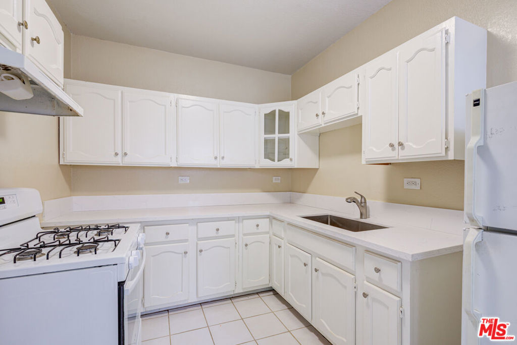 1492 Silver Lake Boulevard 1 Property Photo 13