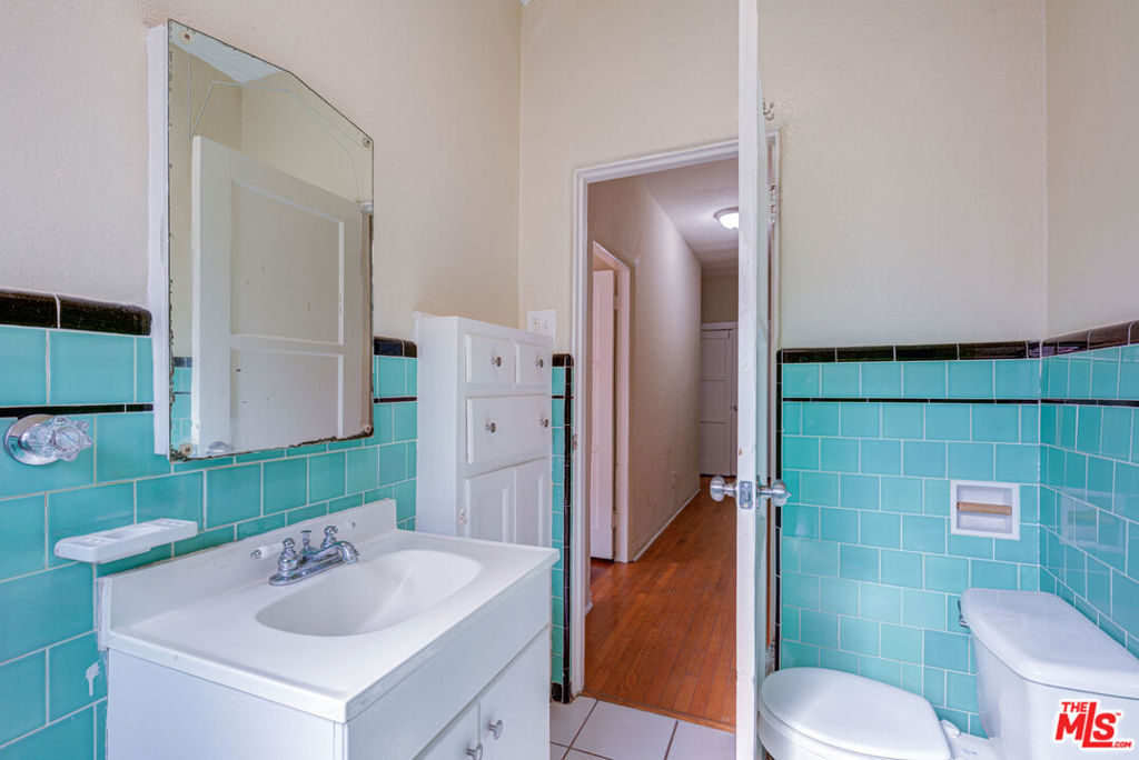 1492 Silver Lake Boulevard 1 Property Photo 21