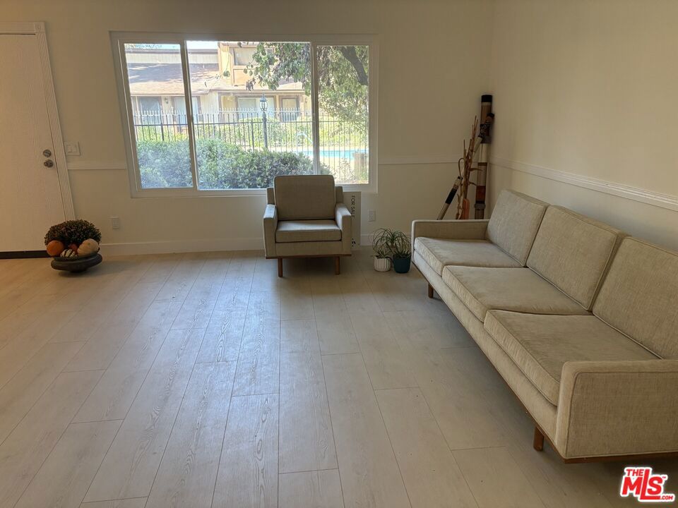8723 1/2 Cedros Avenue 55 Property Photo 6