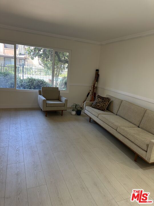 8723 1/2 Cedros Avenue 55 Property Photo 7