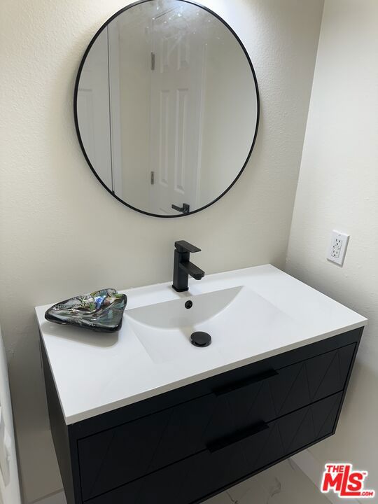 8723 1/2 Cedros Avenue 55 Property Photo 15