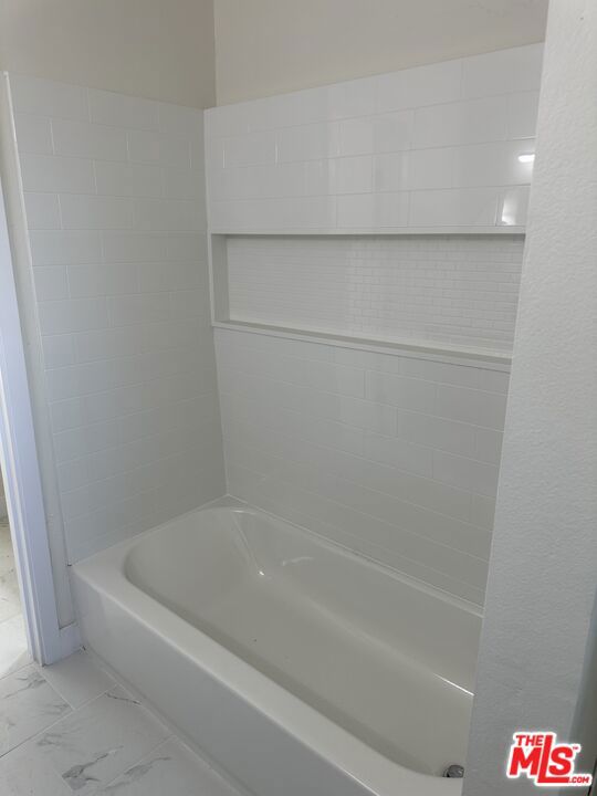 8723 1/2 Cedros Avenue 55 Property Photo 17