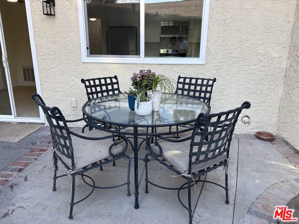 8723 1/2 Cedros Avenue 55 Property Photo 21