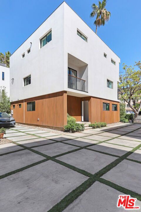 837 N Mariposa Avenue 2 Property Photo 16