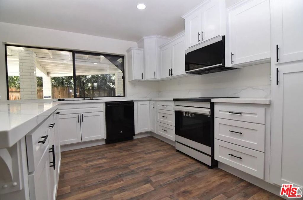 1501 Westbourne Way Property Photo 8