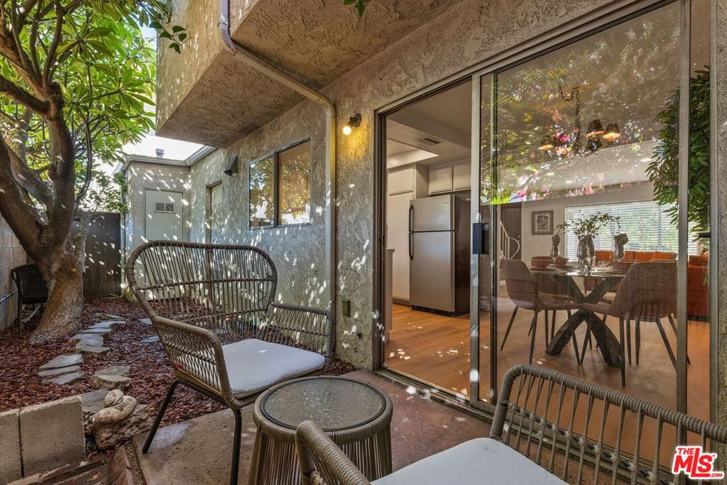 1230 S Mayflower Avenue D Property Photo 13