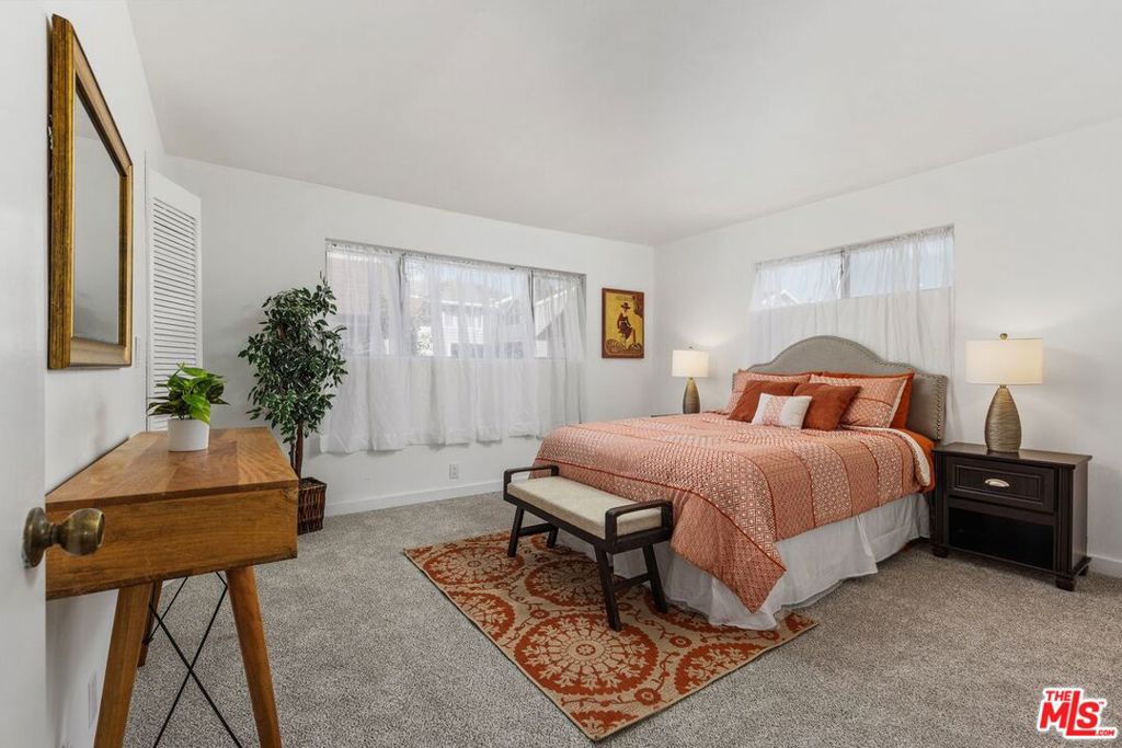 1230 S Mayflower Avenue D Property Photo 17