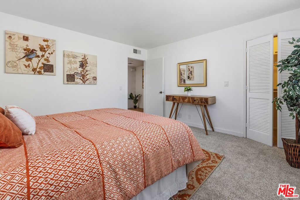 1230 S Mayflower Avenue D Property Photo 18