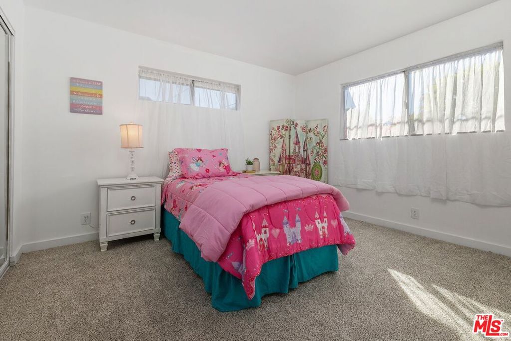 1230 S Mayflower Avenue D Property Photo 19